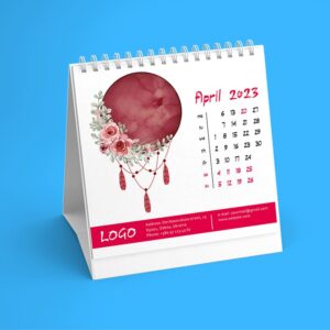 печать настольных календарей на 2023
